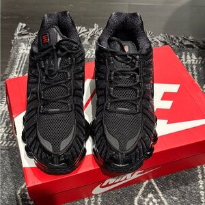 Women’s size 10 (men’s 8.5) Nike Shox. Black on Black, excellent condition